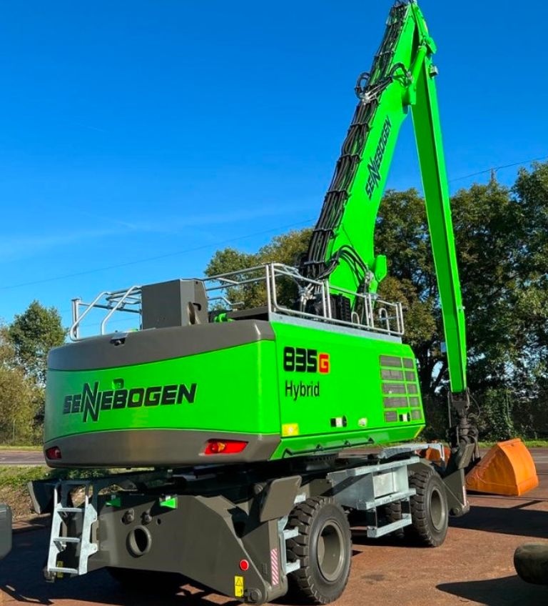 SENNEBOGEN 835 G material handler